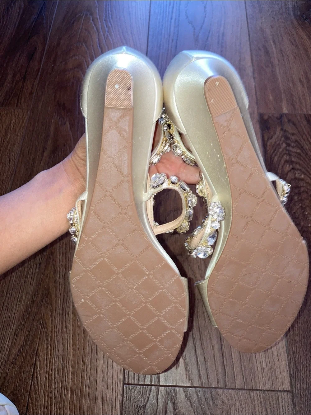 Badgley Mischka shoe has